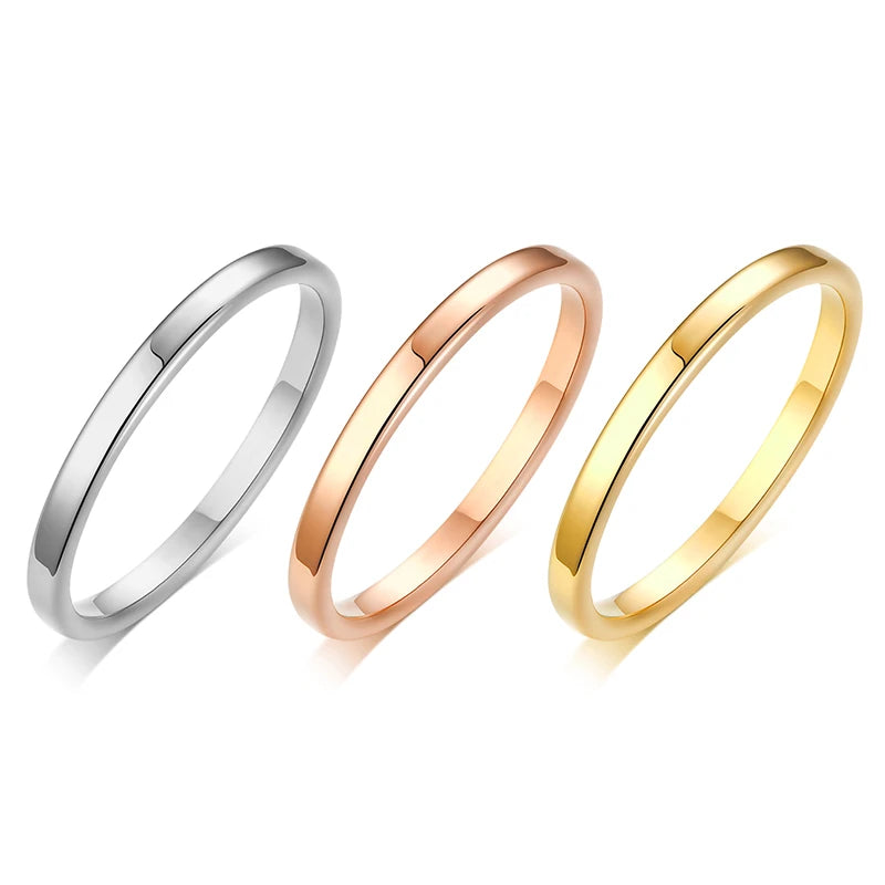 Liora Twist™ | Anel Slim Minimalista Torcido em Aço Premium