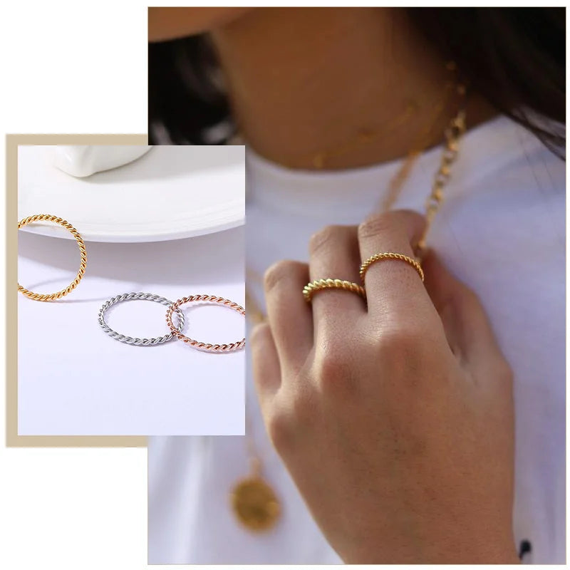 Liora Twist™ | Anel Slim Minimalista Torcido em Aço Premium