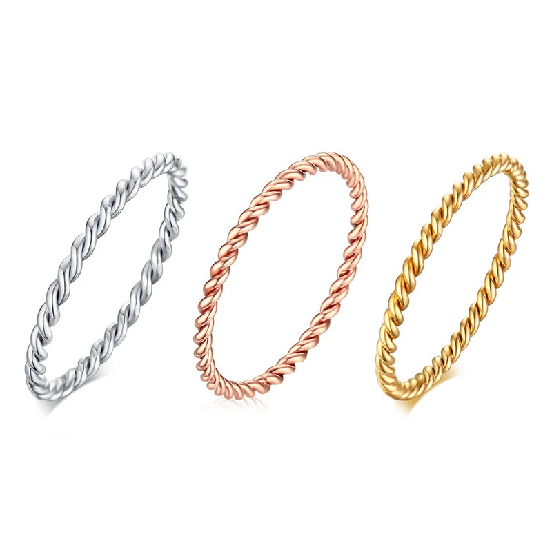 Liora Twist™ | Anel Slim Minimalista Torcido em Aço Premium