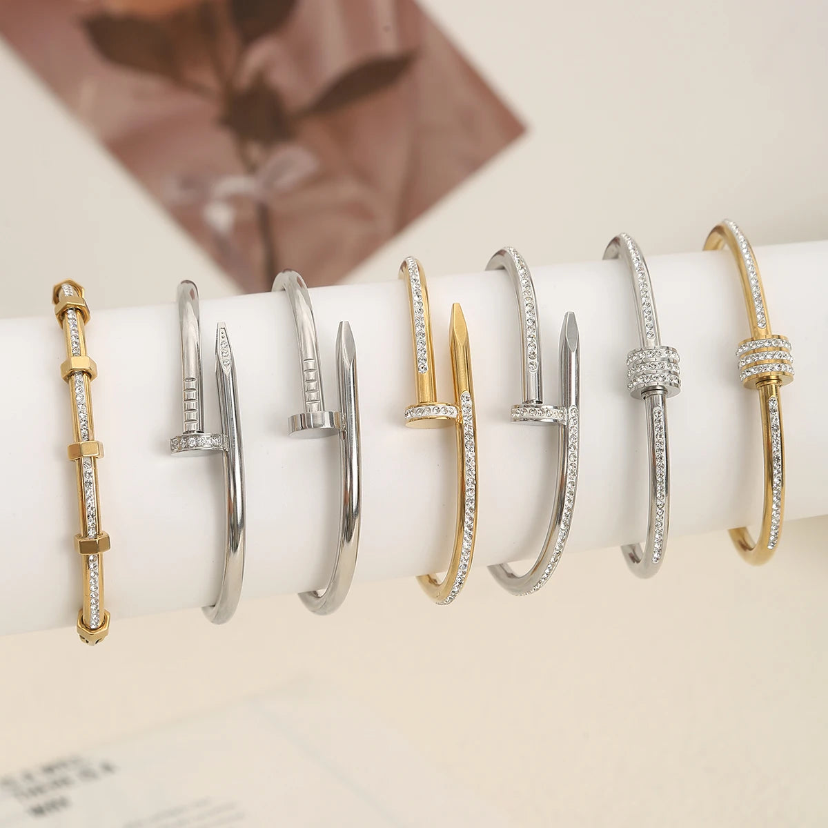 Élise Royale™ | Pulseira Feminina Vintage em Aço Premium com Banho 18K